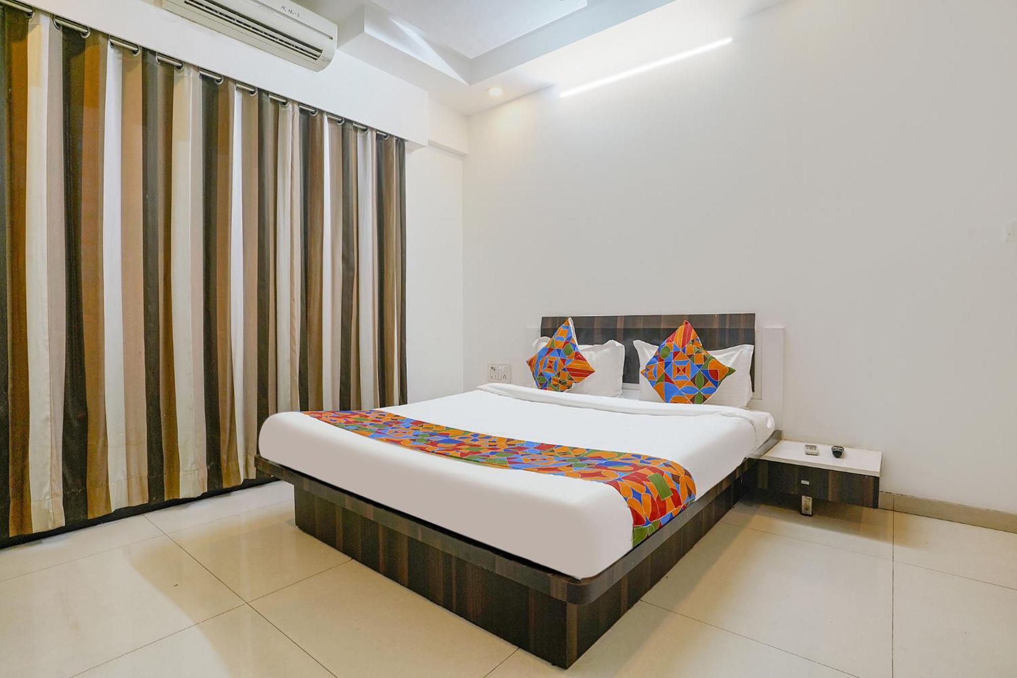 מומביי Fabhotel Shree Balaji Apartment מראה חיצוני תמונה
