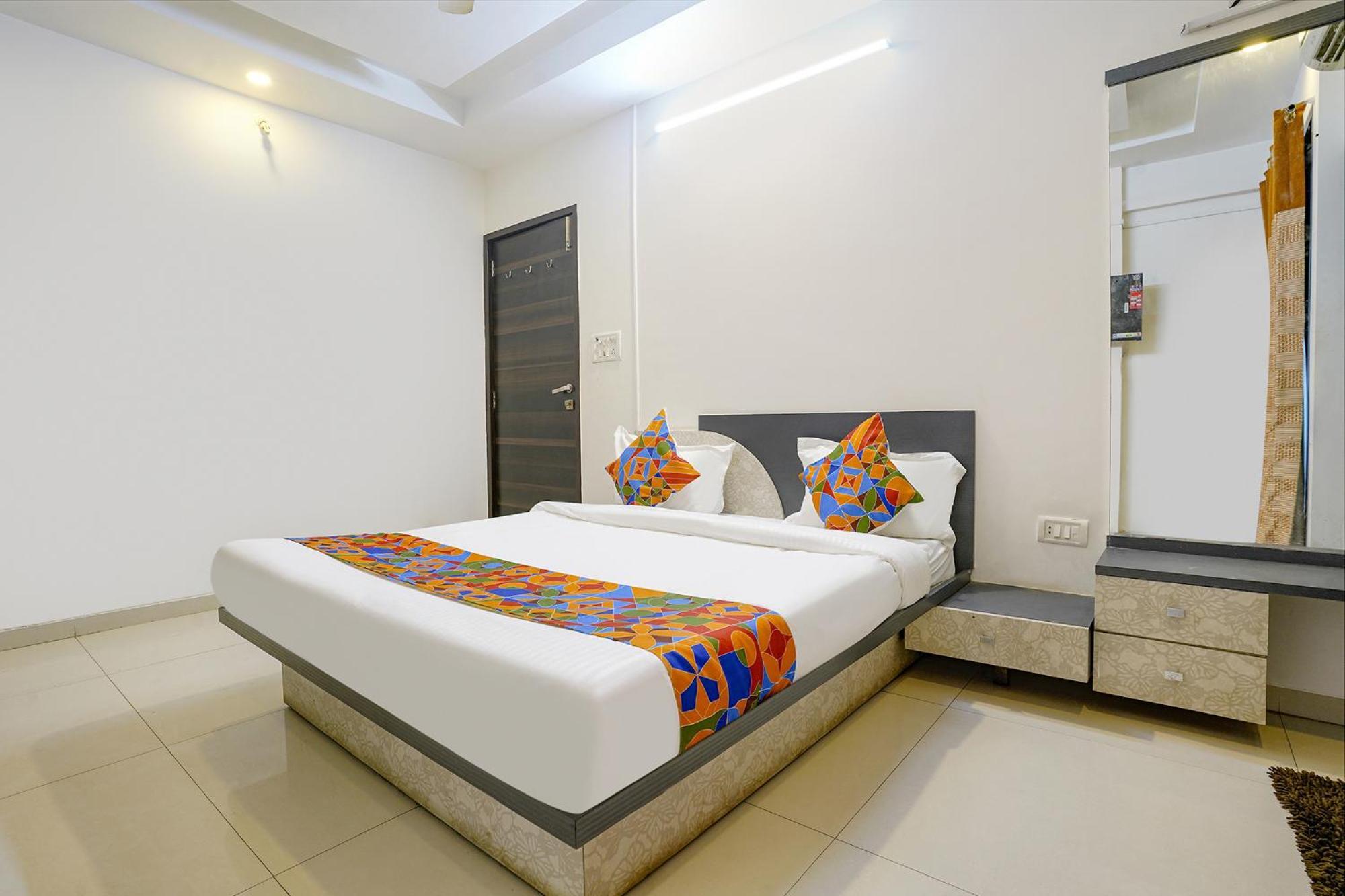 מומביי Fabhotel Shree Balaji Apartment מראה חיצוני תמונה